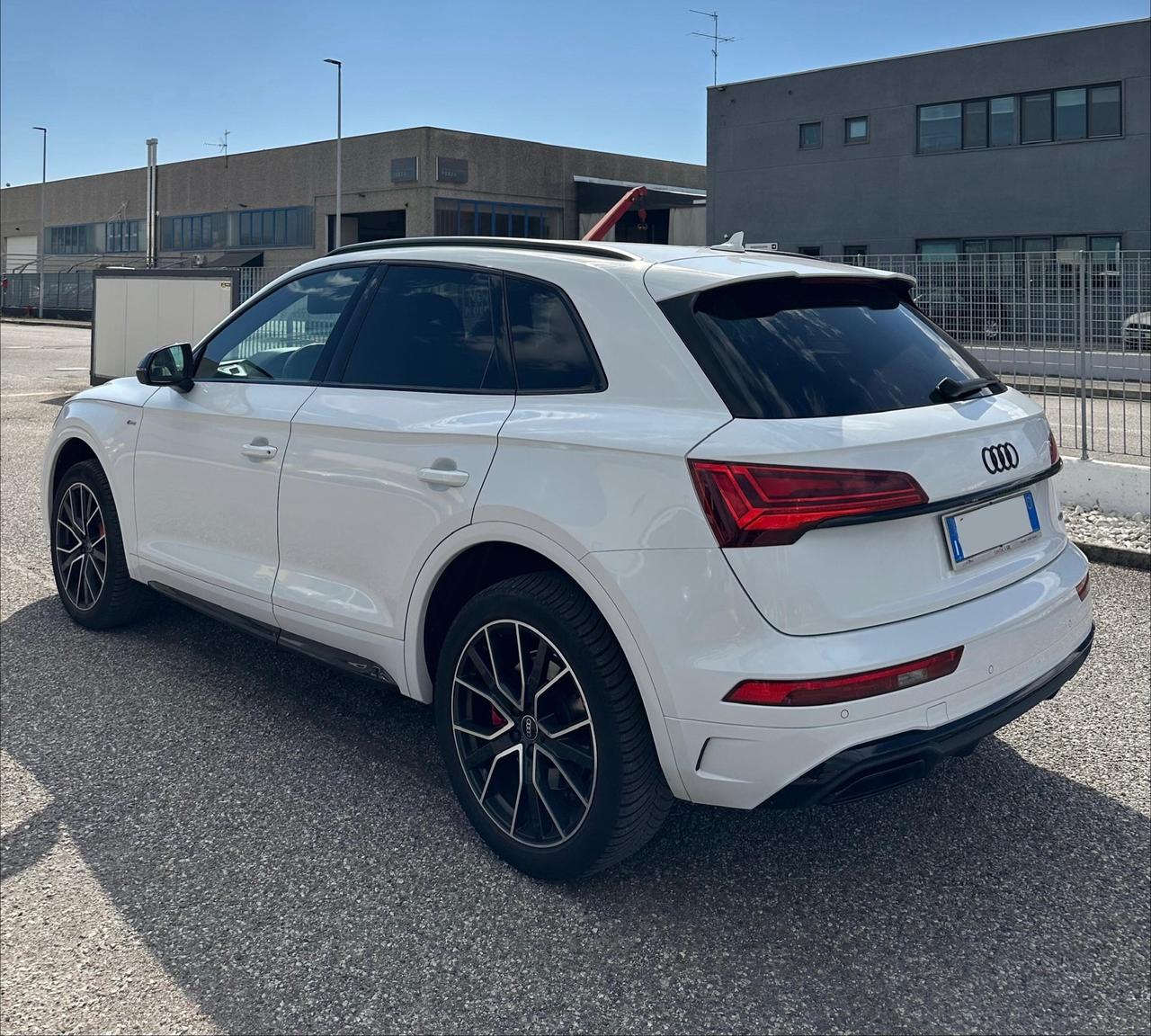 Audi Q5 30 TDI S tronic line plus