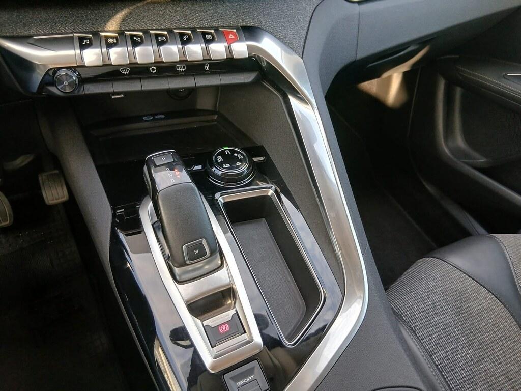 Peugeot 3008 1.5 BlueHDi Allure EAT