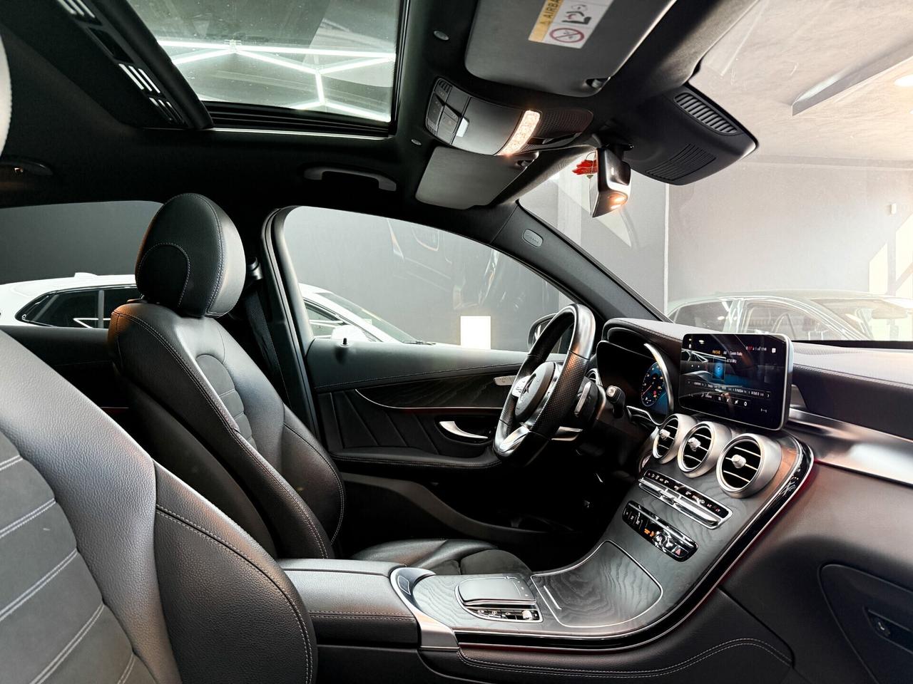 Mercedes-Benz GLC Coupé 300d 4Matic Premium Interni