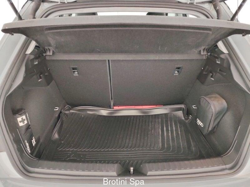 Audi A1 A1 allstreet 35 TFSI Identity Contrast