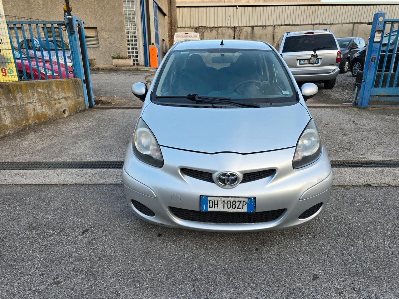 Toyota Aygo 1.0 12V VVT-i 5 porte Sol