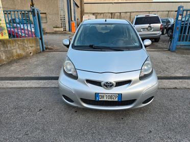 Toyota Aygo 1.0 12V VVT-i 5 porte Sol