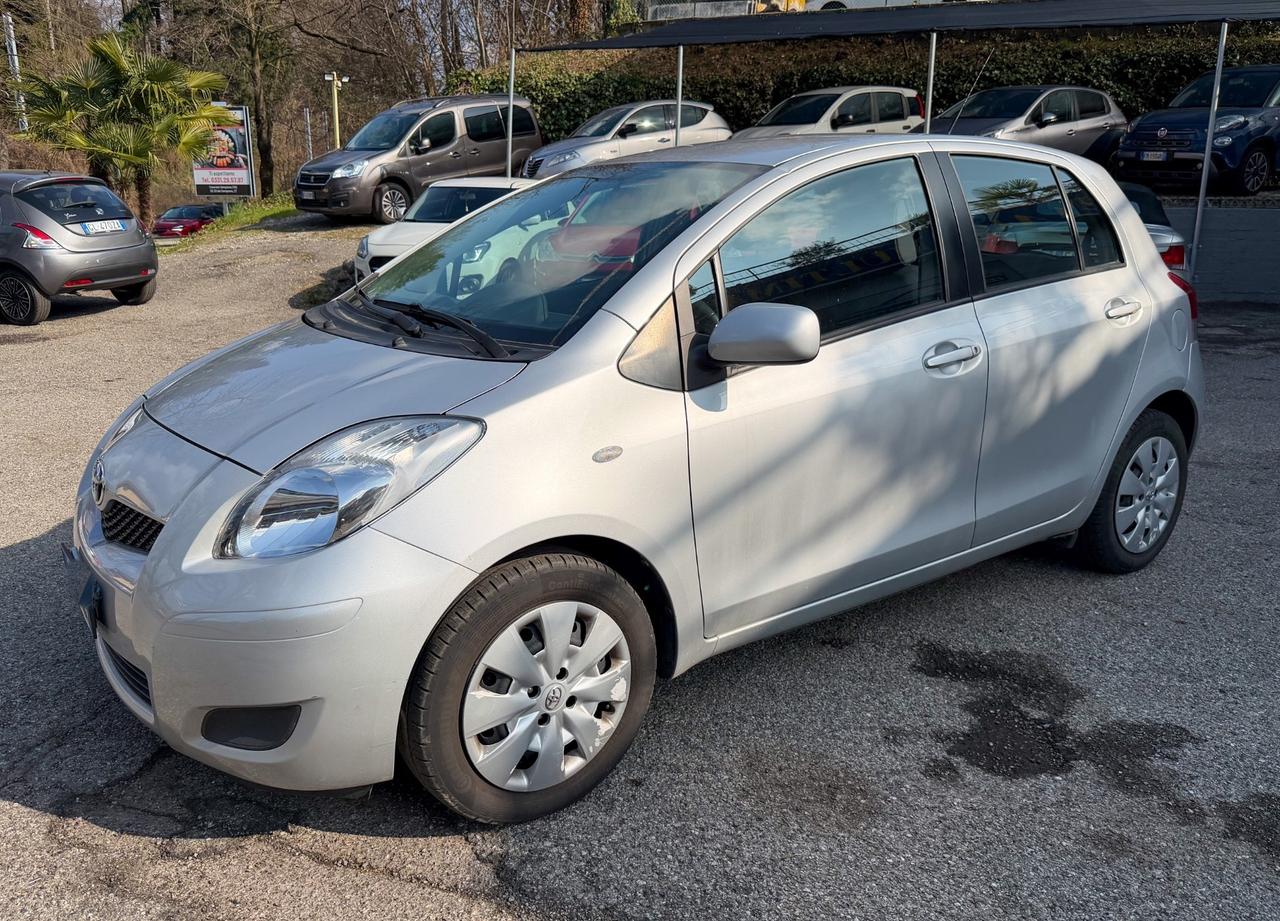 Toyota Yaris 1.3 5 porte