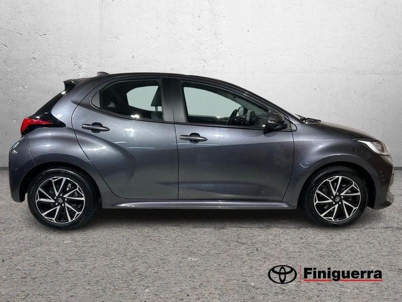 Toyota Yaris Hybrid Trend MY22