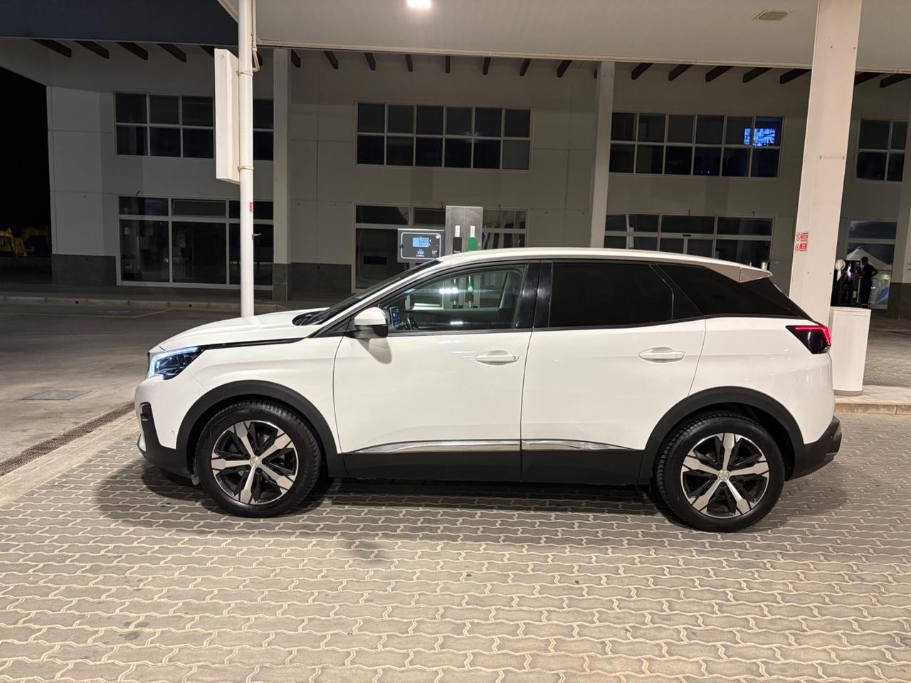 Peugeot 3008 BlueHDi 120 S&S EAT6 Allure