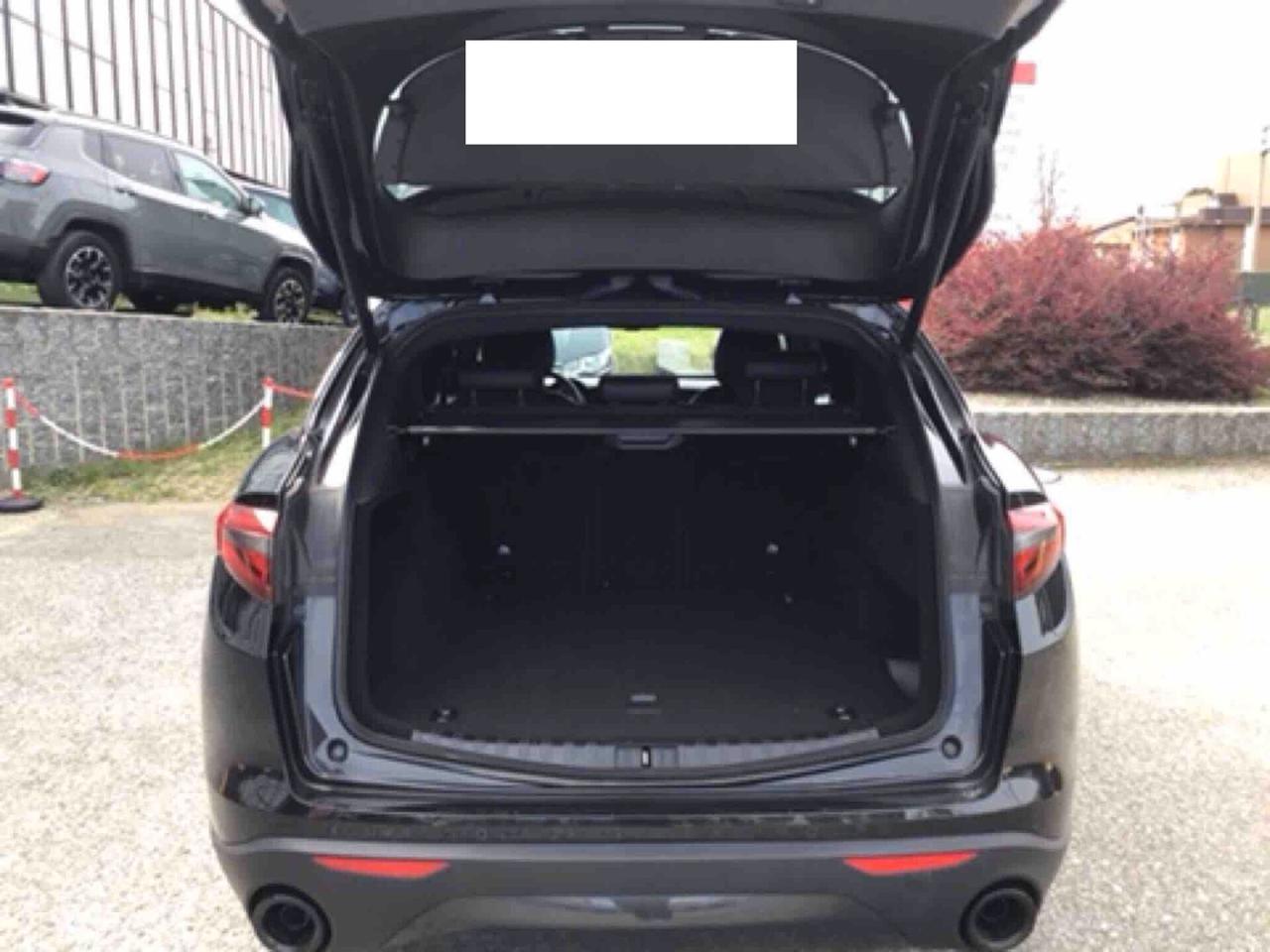 ALFA ROMEO STELVIO 2.2 TURBODIESEL 190CV AT8 Q4 SPRINT ( BIXENO - PADDLE AL VOLANTE - ACTIVE CRUISE - NAVI - MIRROR - PDC - TELECAMERA POST. - CERCHI 18 )