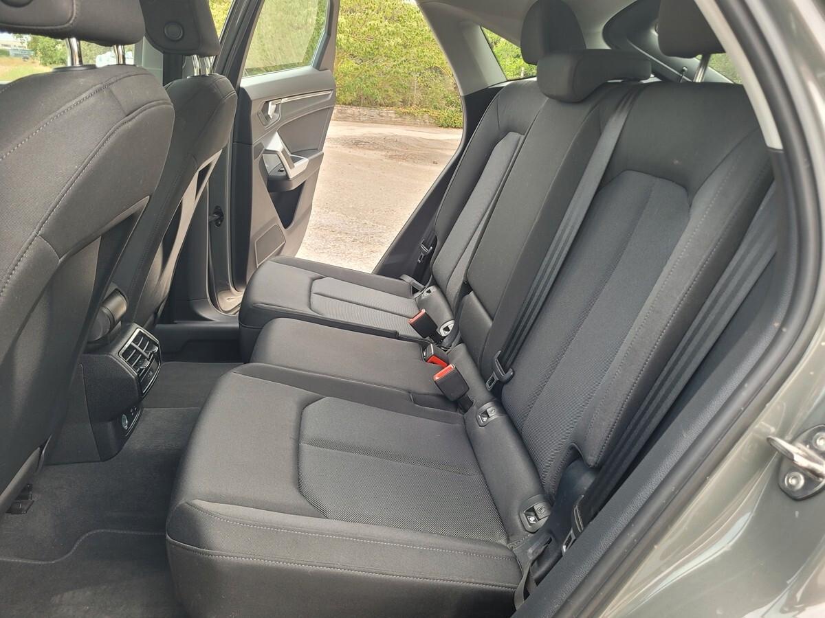 Audi Q3 SPB 35 TDI S tronic Business Plus