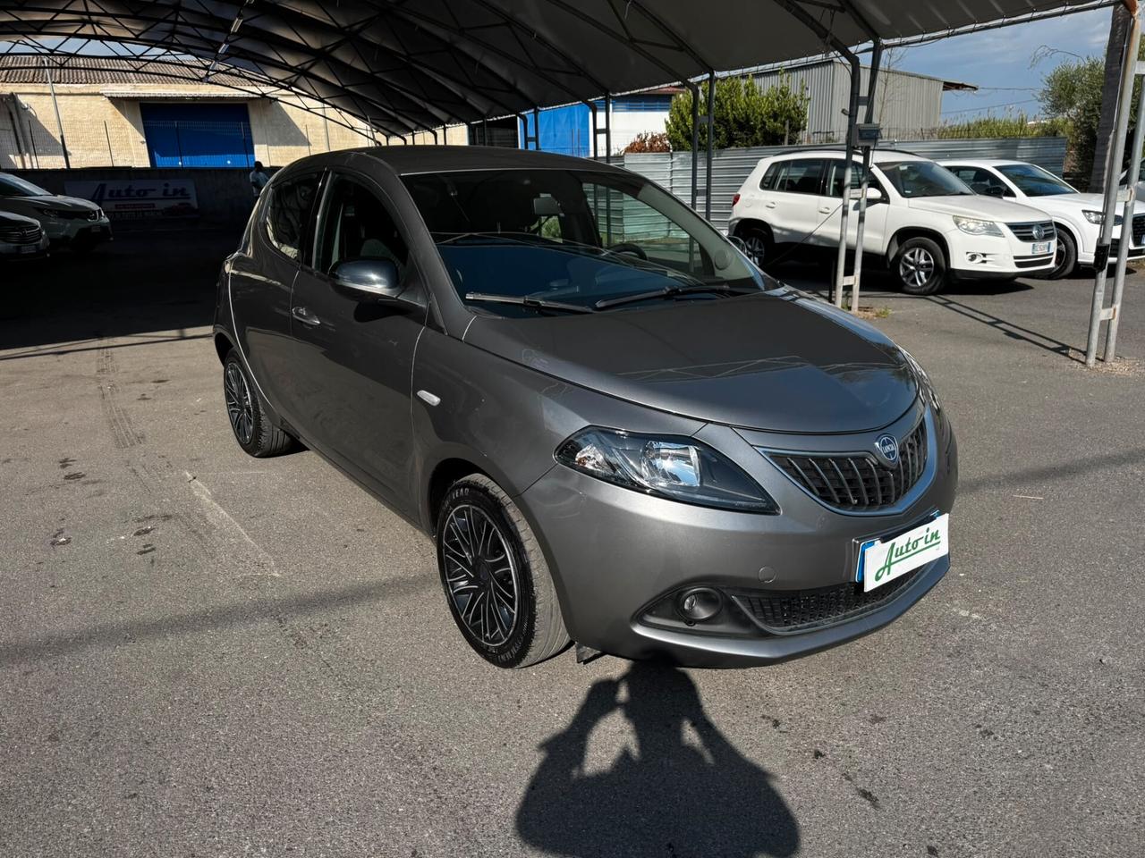 Lancia Ypsilon 1.0 FireFly 5 porte S&S Hybrid Gold