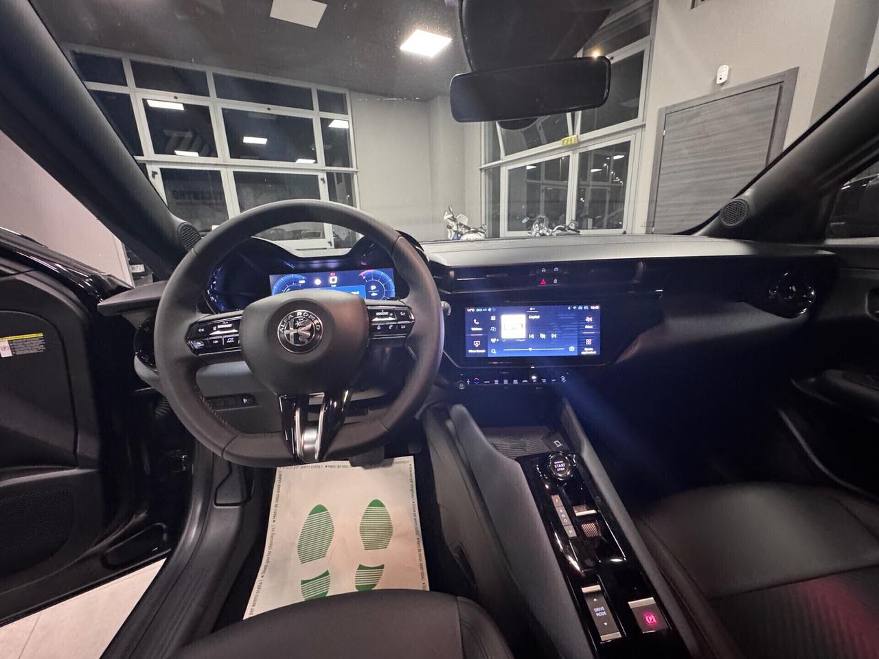 ALFA ROMEO JUNIOR HYBRID DCT SPECIALE