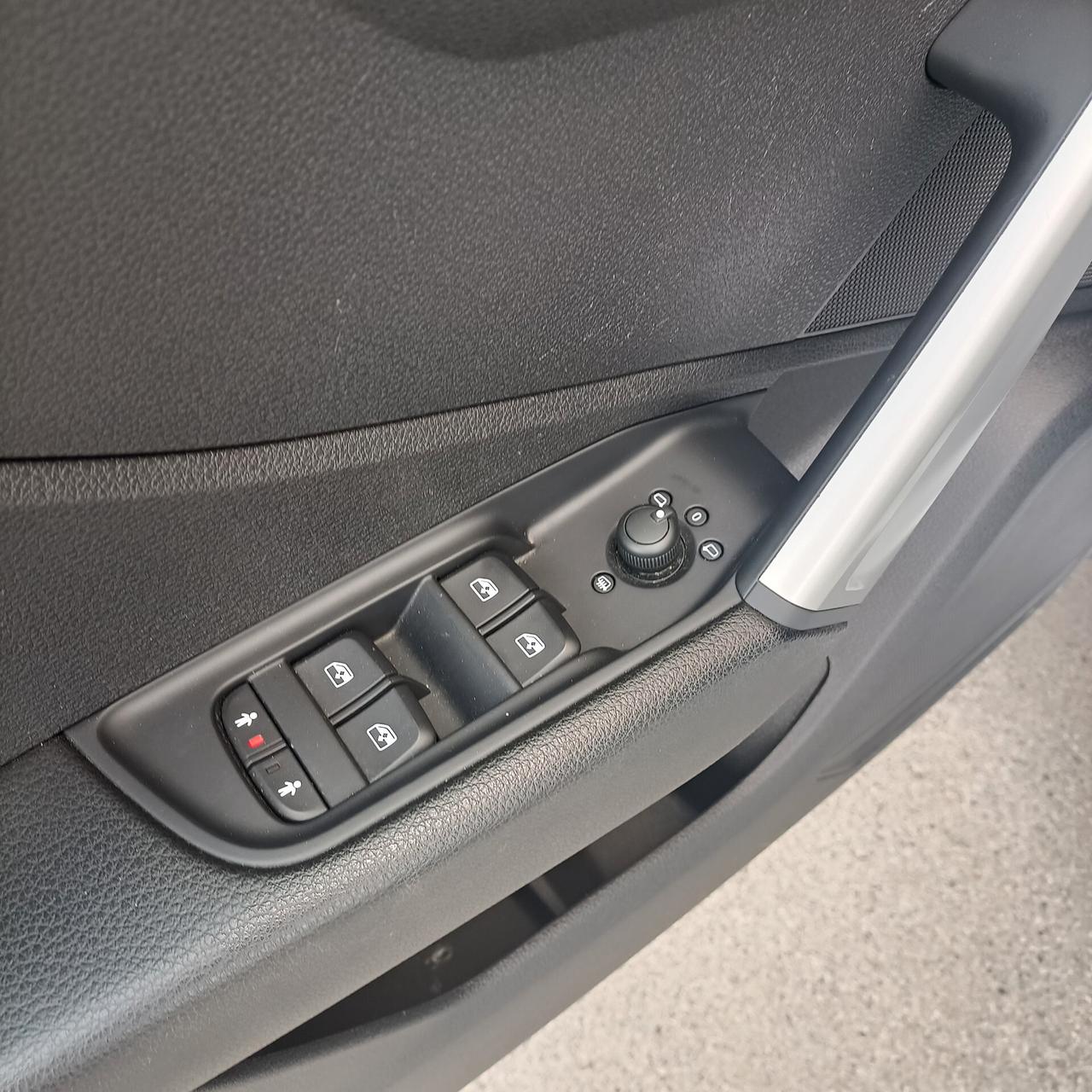Audi Q2 30 TDI S tronic Business