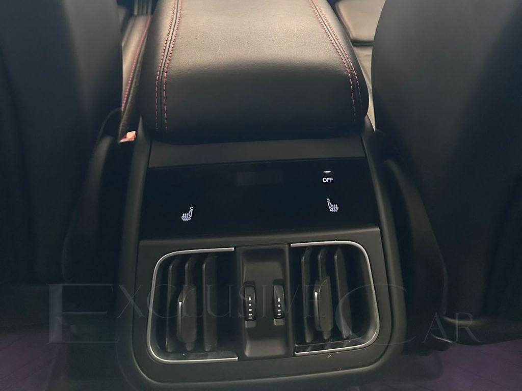 MASERATI - Grecale - 2.0 MHEV Modena
