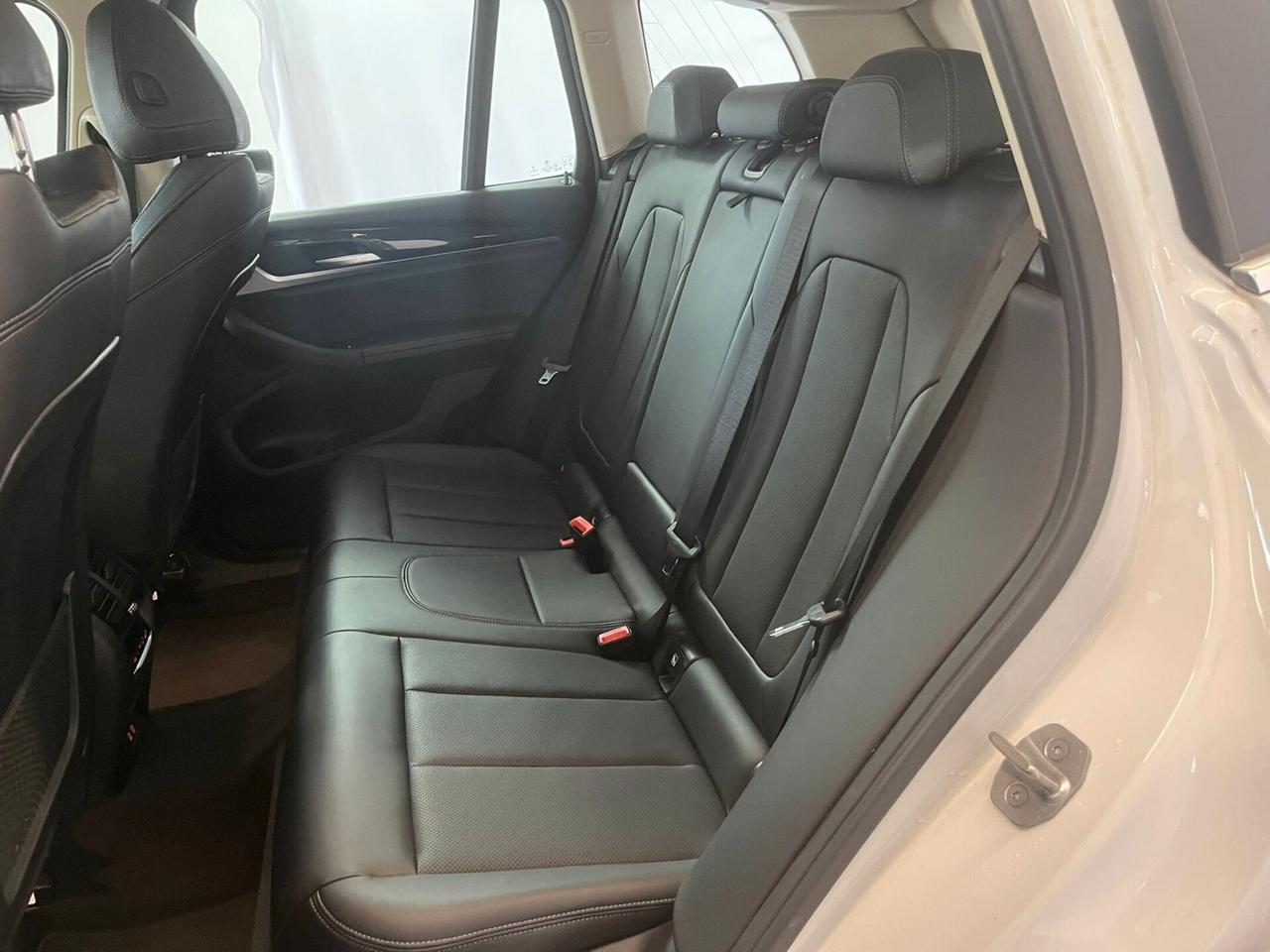 Bmw X3 sDrive18d 48V