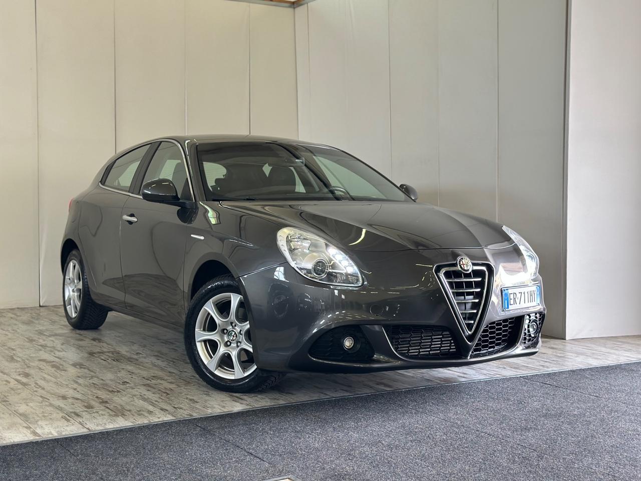 Alfa Romeo Giulietta 1.4 GPL Distinctive Ok Neopatentati