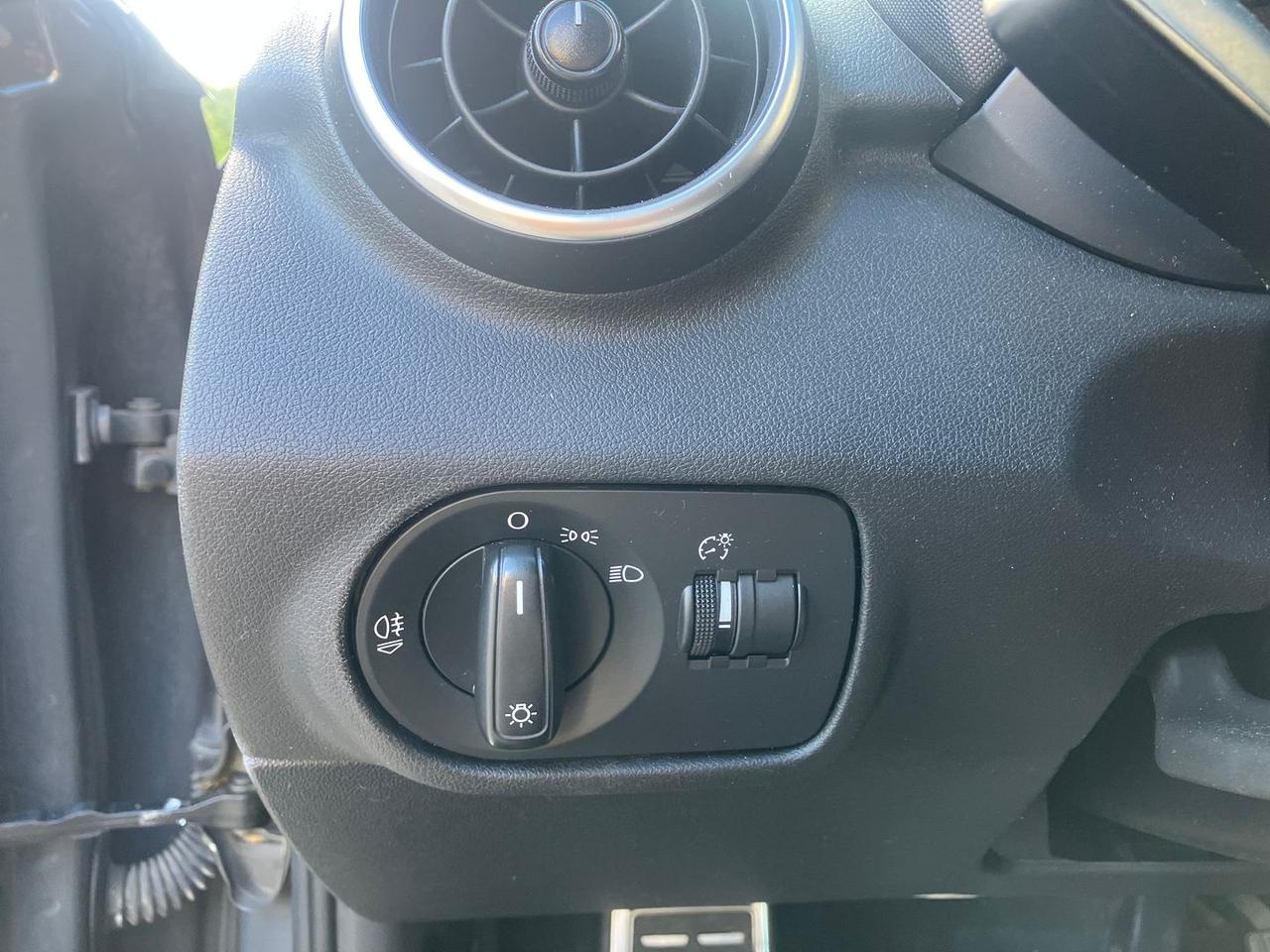 Audi A1 1.6 TDI Metal Plus #7139