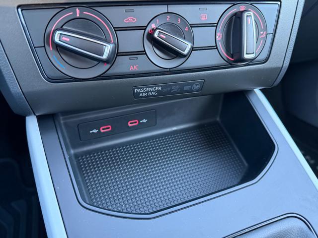 SEAT Arona TSI STYLE+NAVI CARPLAY WIFI APPLE&ANDROID+PDC