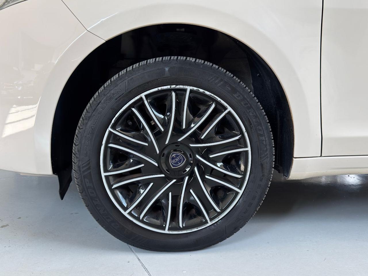 LANCIA Ypsilon 1.2 69 CV 5 porte Elefantino Blu