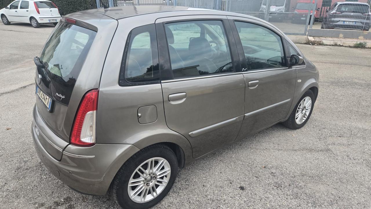 Lancia MUSA 1.3 Multijet 16V 90 CV Oro Plus