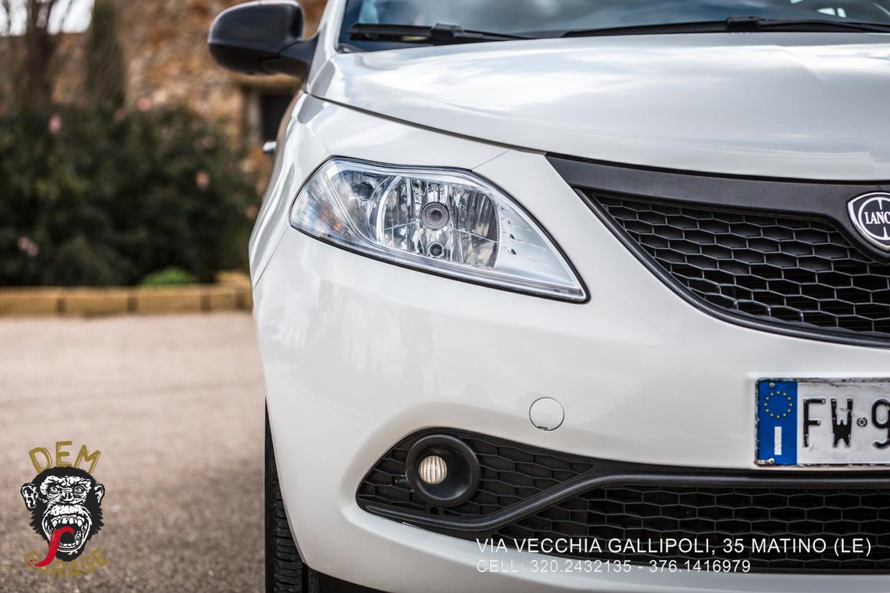 Lancia Ypsilon 1.2 69 CV 5 porte Elefantino Blu