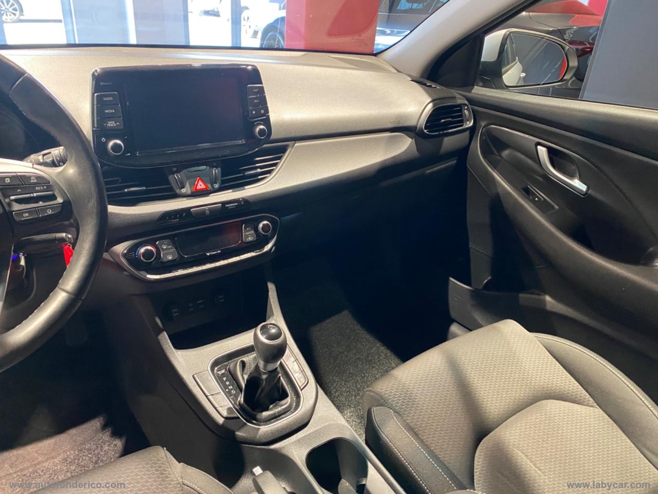 HYUNDAI i30 1.6 CRDi 5p. Comfort A/T