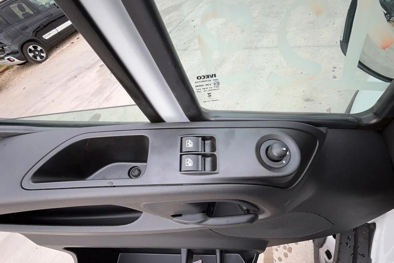 Iveco DAILY35C14 2.3 136cv 3750 7P Ribaltabile