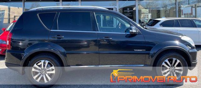 SSANGYONG Rodius 2.0 Xdi 4WD M/T Crystal