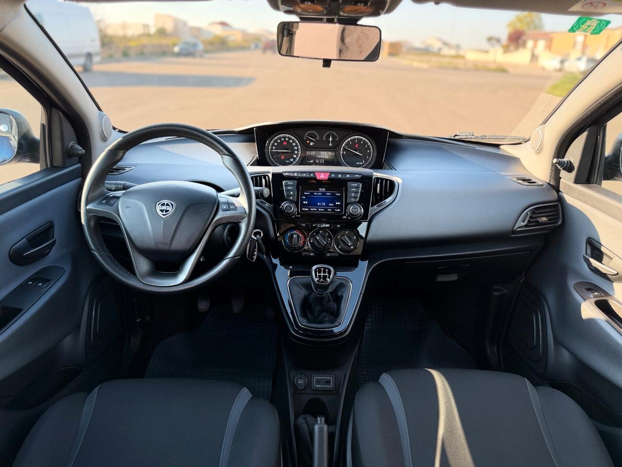 Lancia Ypsilon 1.2 69 CV 5 porte GPL Ecochic Gold