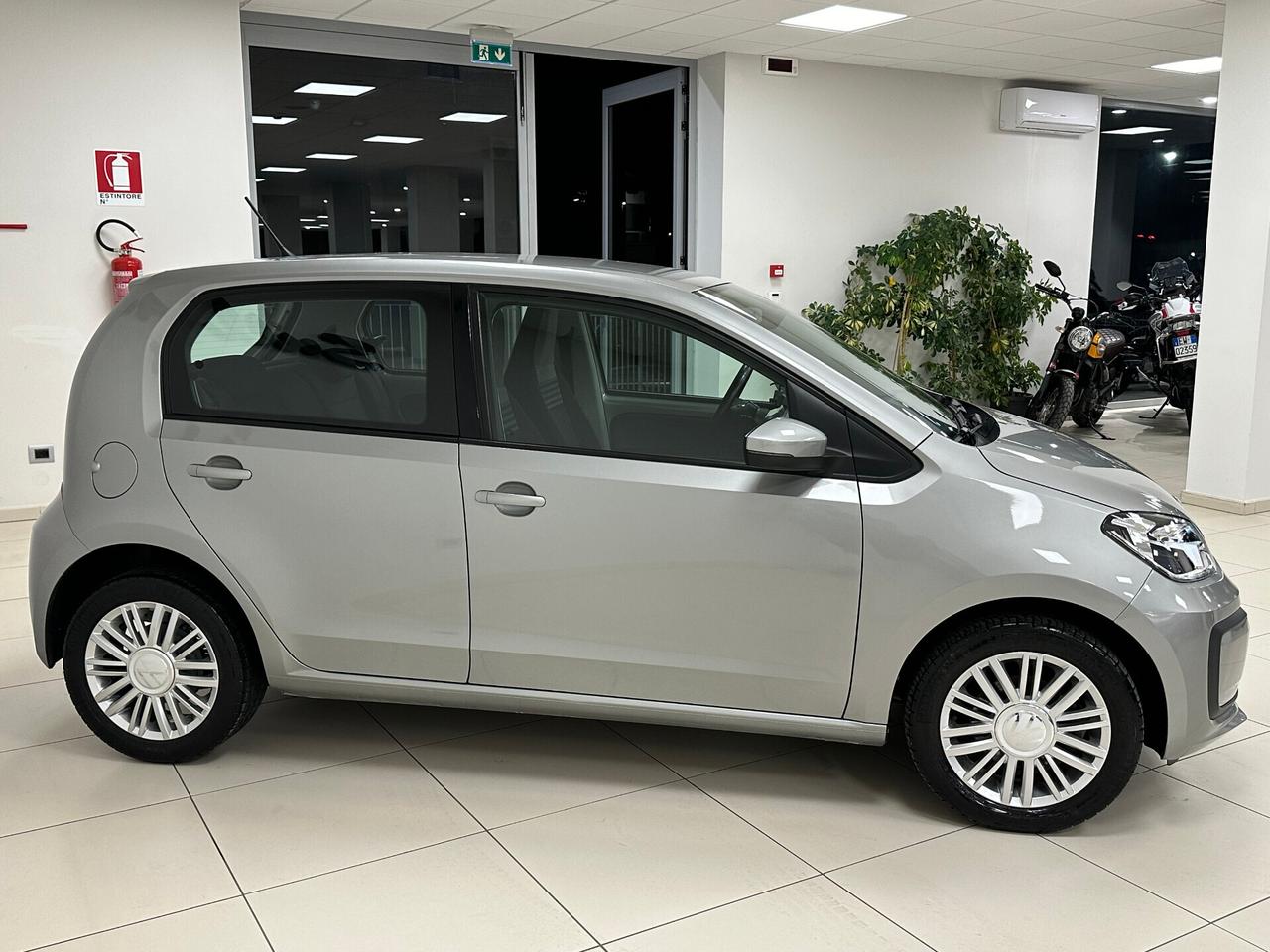 Volkswagen up! 1.0 5p. 65 CV BlueMotion Technology - 2021