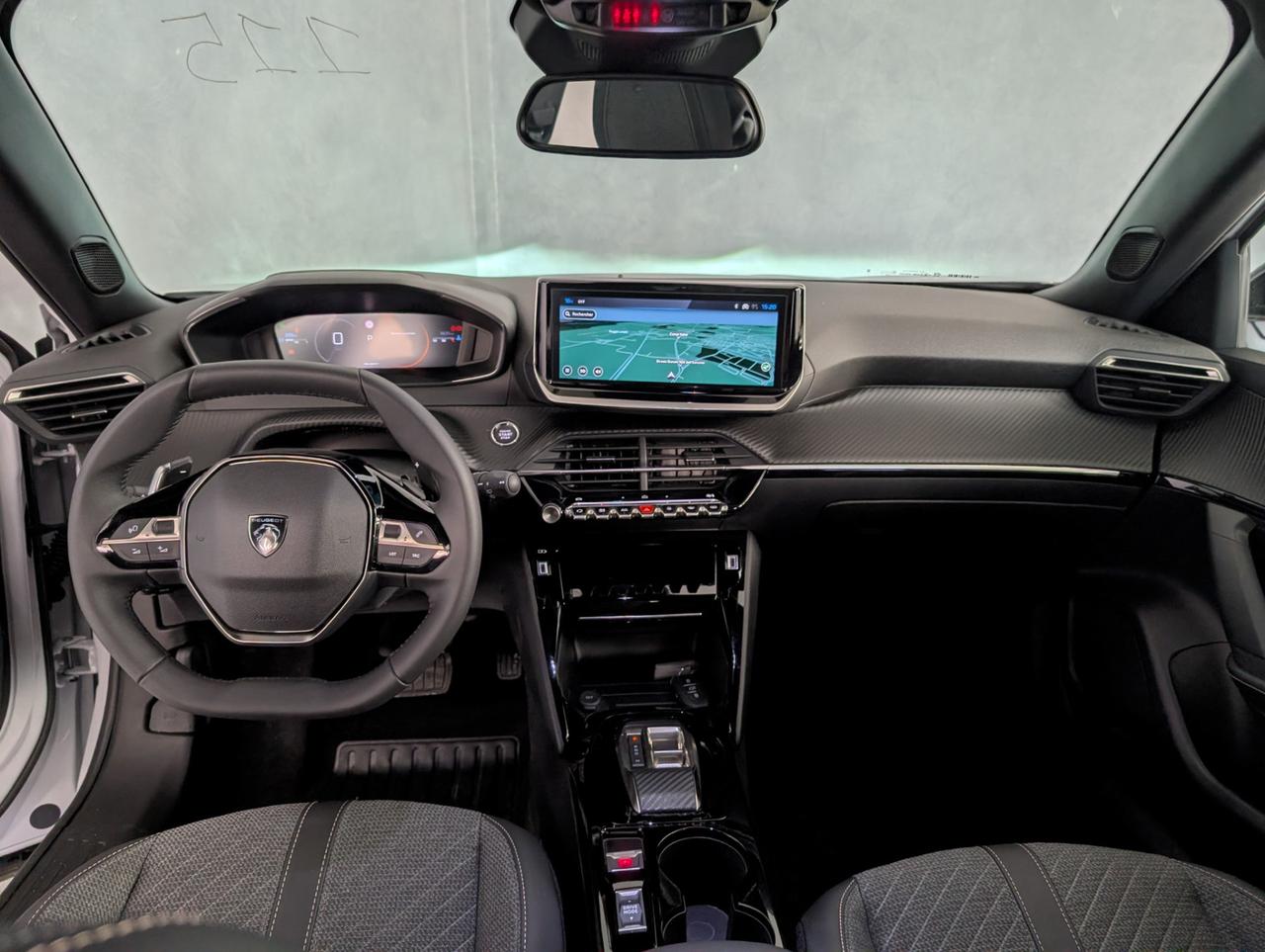 Peugeot 2008 1.2 Hybrid 145cv e-dcs6 Allure