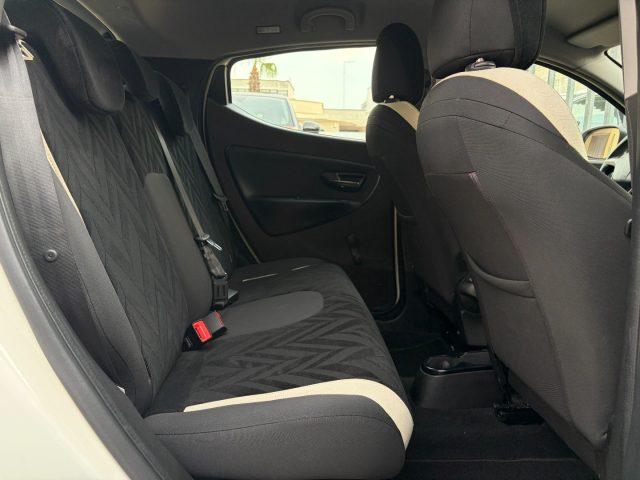 LANCIA Ypsilon 1.2 69 CV 5P. Gold