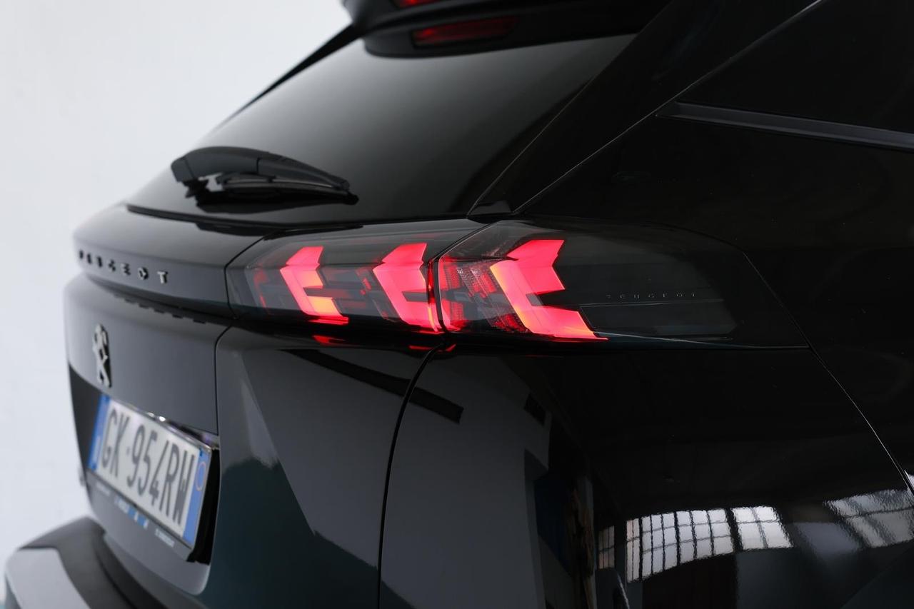 Peugeot 2008 BlueHDi 130 S&S EAT8 Allure Pack