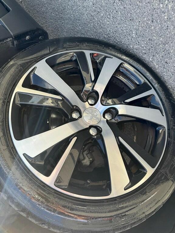 Peugeot 2008 1.5 BlueHDi Allure