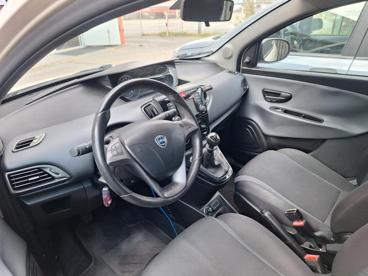 Lancia Ypsilon 1.2 69 CV 5 porte GPL Ecochic Gold