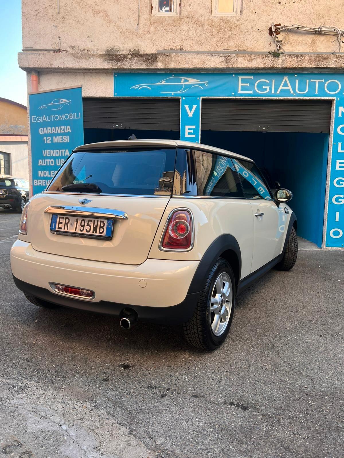 Mini 1.6 16V One (55kW)