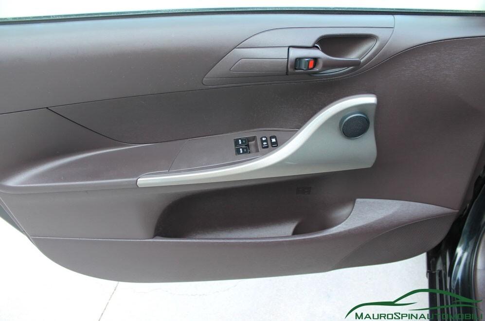 Toyota iQ 1.0