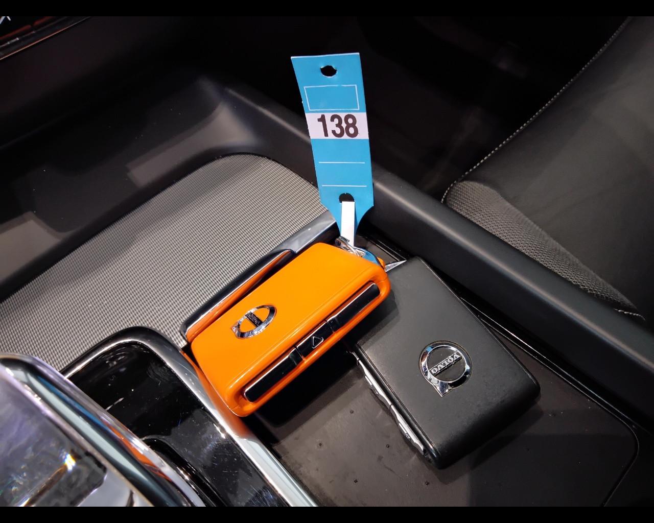 VOLVO XC60 II 2022 - XC60 2.0 b4 Plus Dark auto