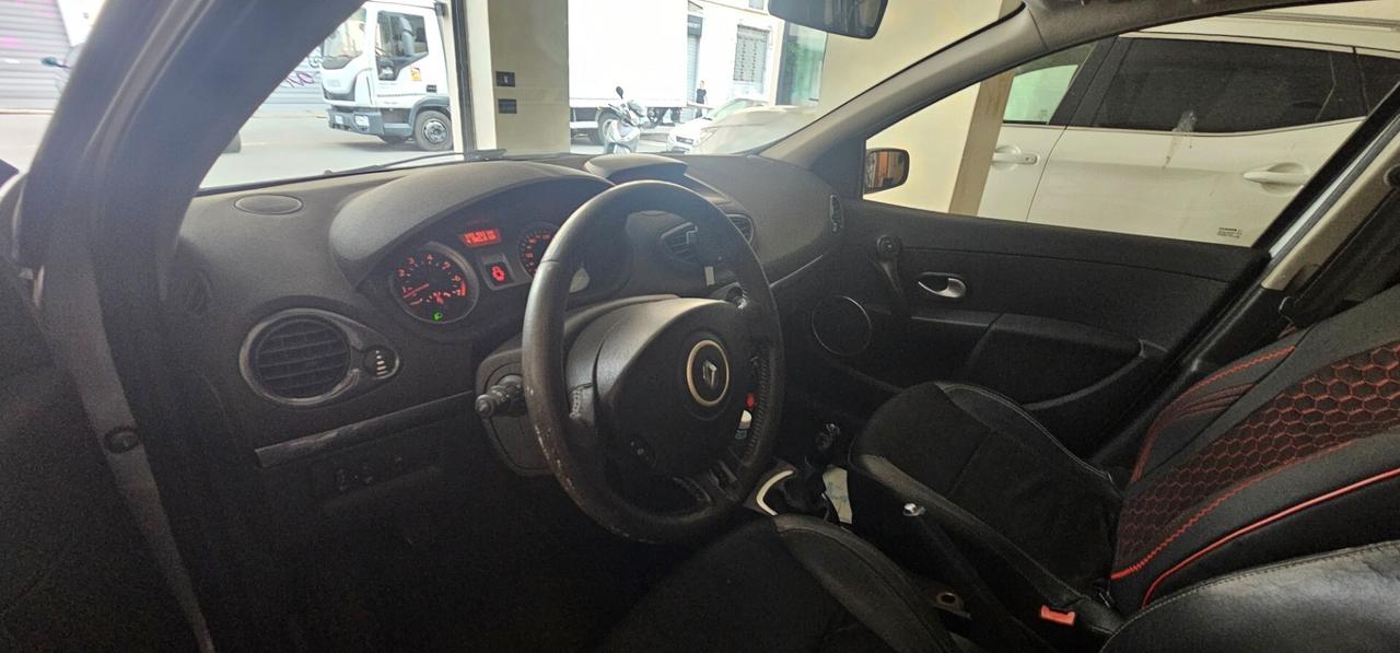 Renault Clio 1.2 16V 5 porte Dynamique