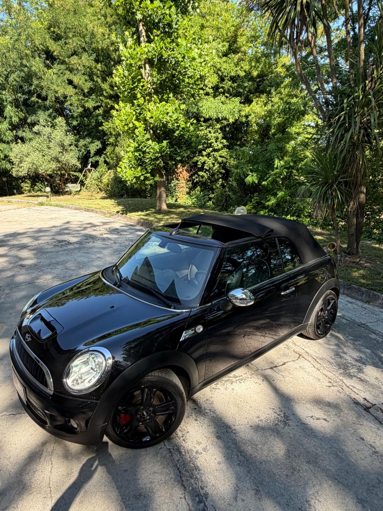 Mini John Cooper Works Cabrio S JHON