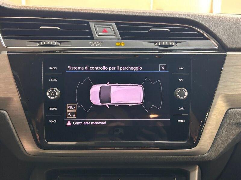 Volkswagen Touran 2.0 TDI 150 CV SCR DSG Business BlueMotion Technology