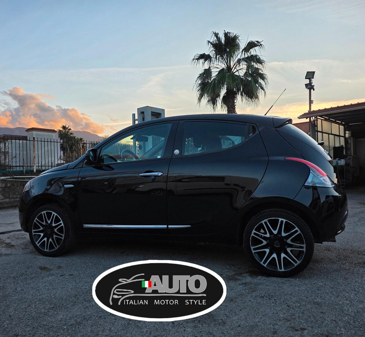 Lancia Ypsilon 1.2 69 CV 5 porte GPL Ecochic Gold