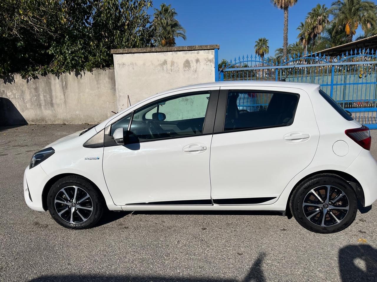 Toyota yaris 5p-1.5 hybrid -c.aut- km 87000-2018
