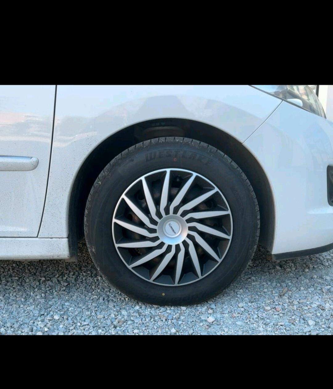 Peugeot 207 1.4 HDi 70CV 5p. Energie 2012