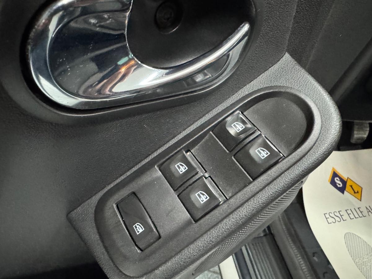 DACIA DUSTER 1.5 dCi 110 CV 4x2 Lauréate UNICO PROP/ NAVIGATORE