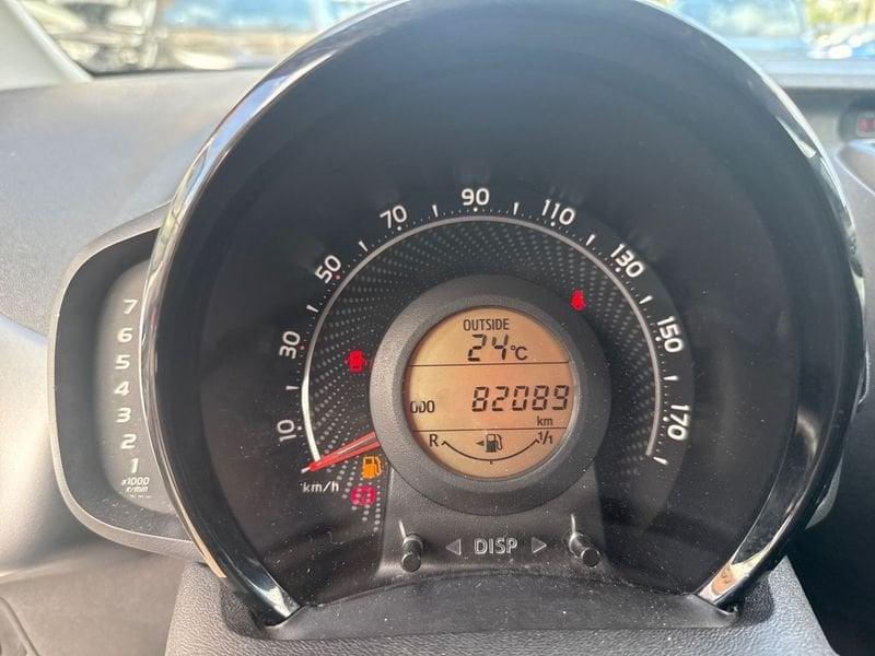 Toyota Aygo Aygo 5p 1.0 x-cool 72cv