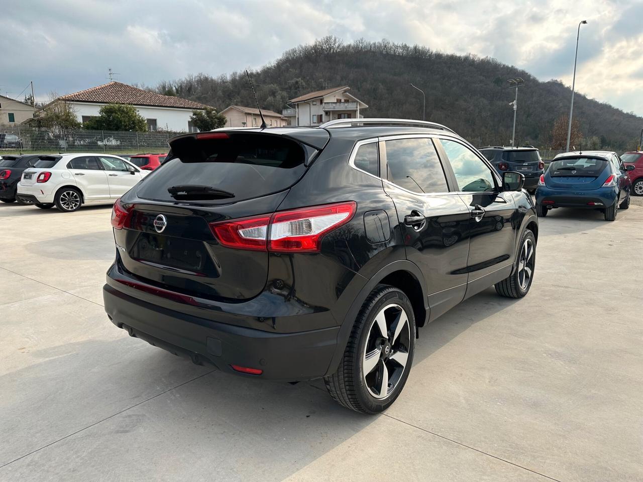 Nissan Qashqai 1.5 dCi N-Connecta 360°