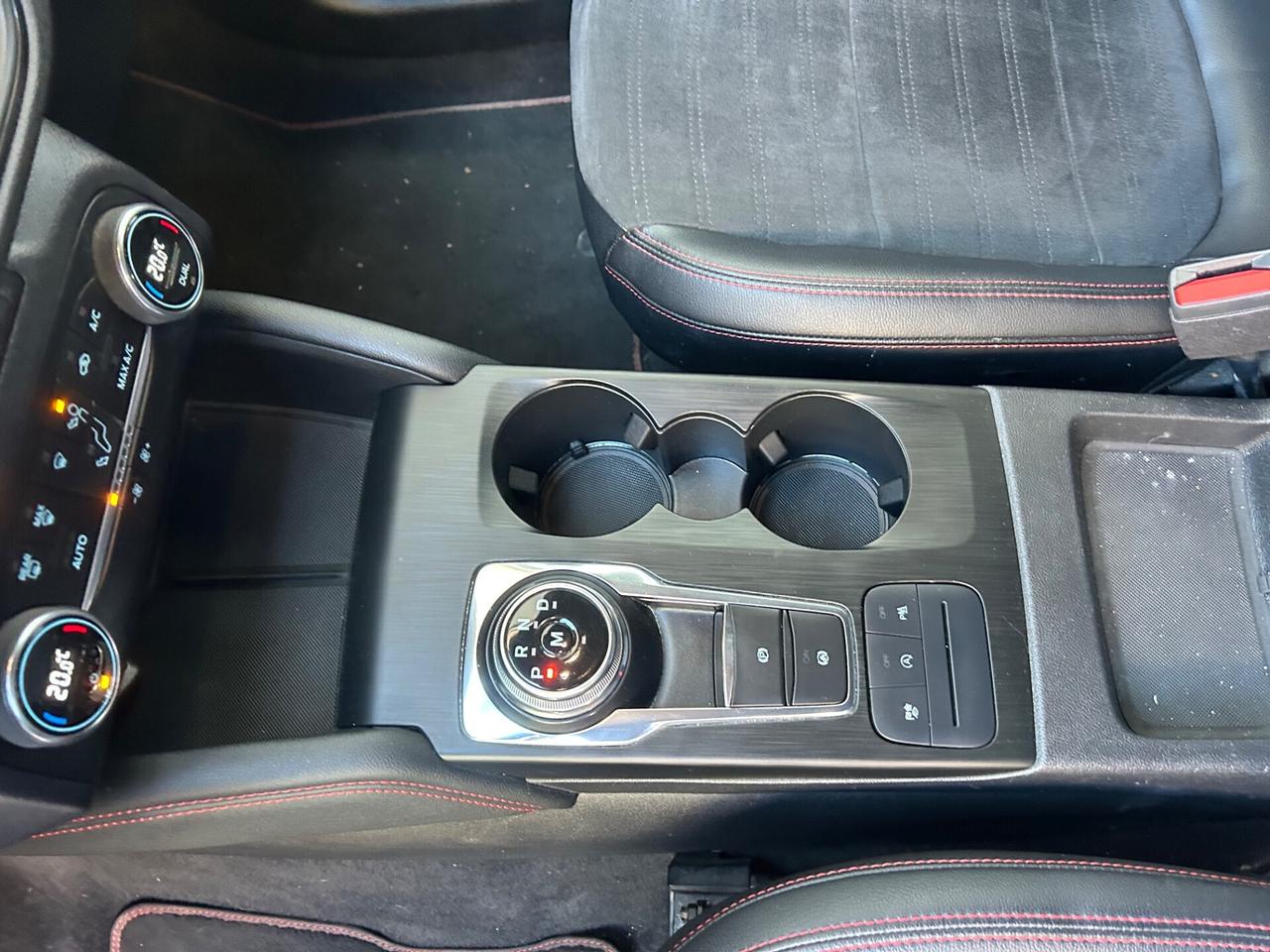 Ford Kuga 1.5 EcoBlue 120 CV ST-Line X ( Pari Nuovo)