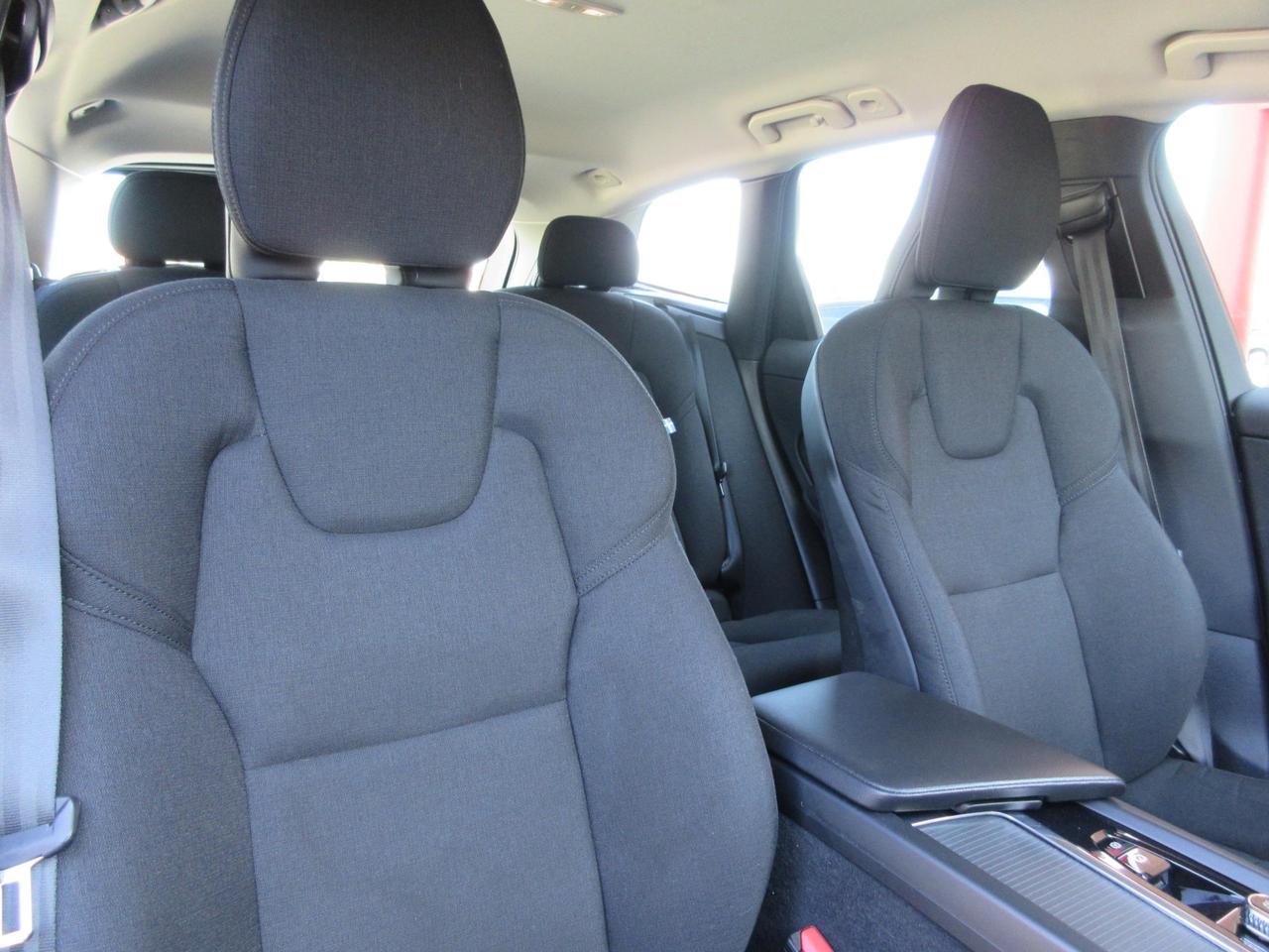 Volvo XC60 2.0 b4 Momentum auto