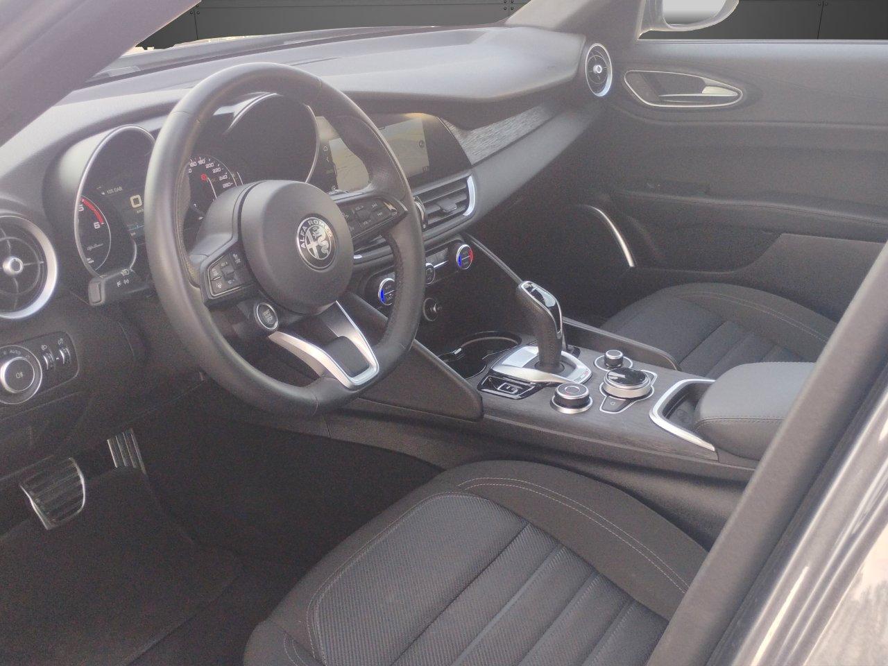 Alfa Romeo Giulia 2.2 t Super.160cv .NAVI.TELECAMERA