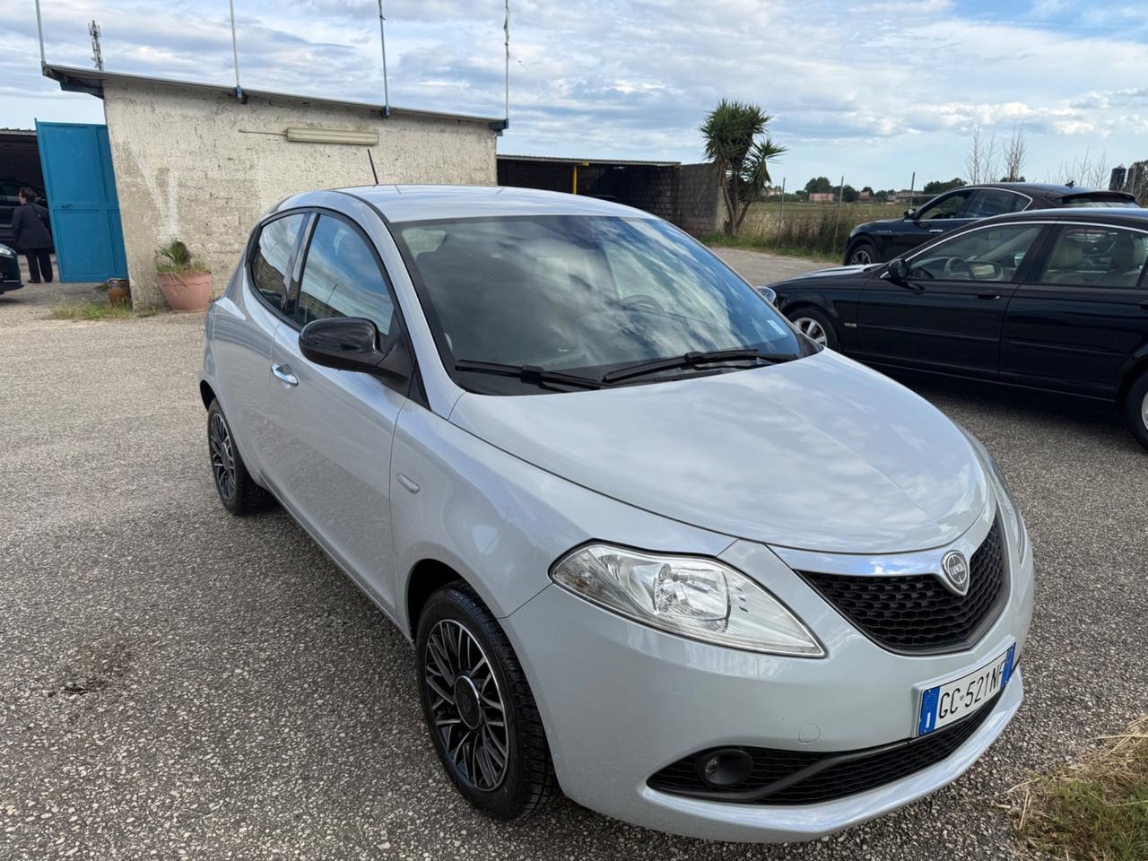 Lancia Ypsilon 1.2 69 CV 5 porte GPL Ecochic Silver