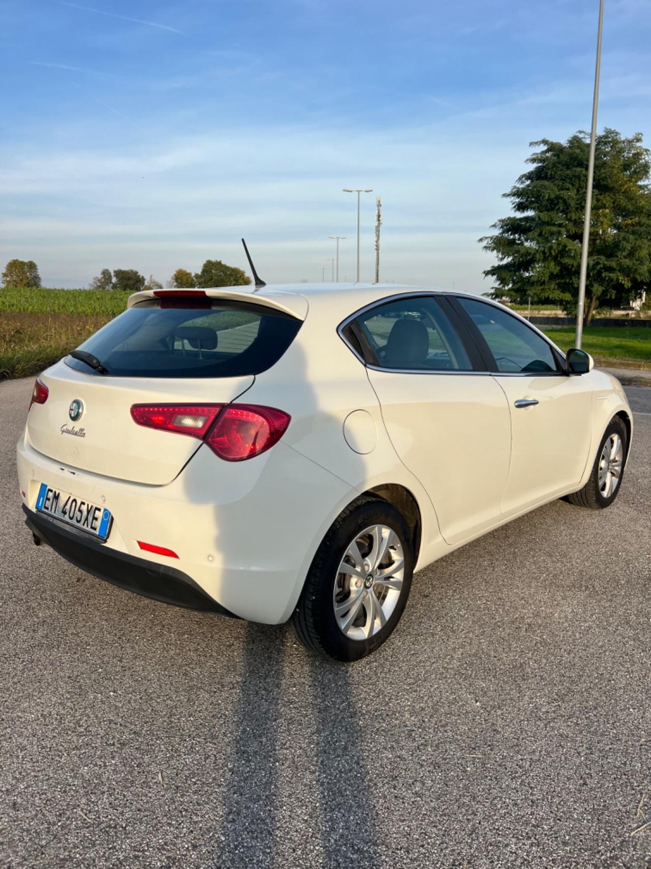 Alfa Romeo Giulietta 1.6 JTDm-2 105 CV Exclusive