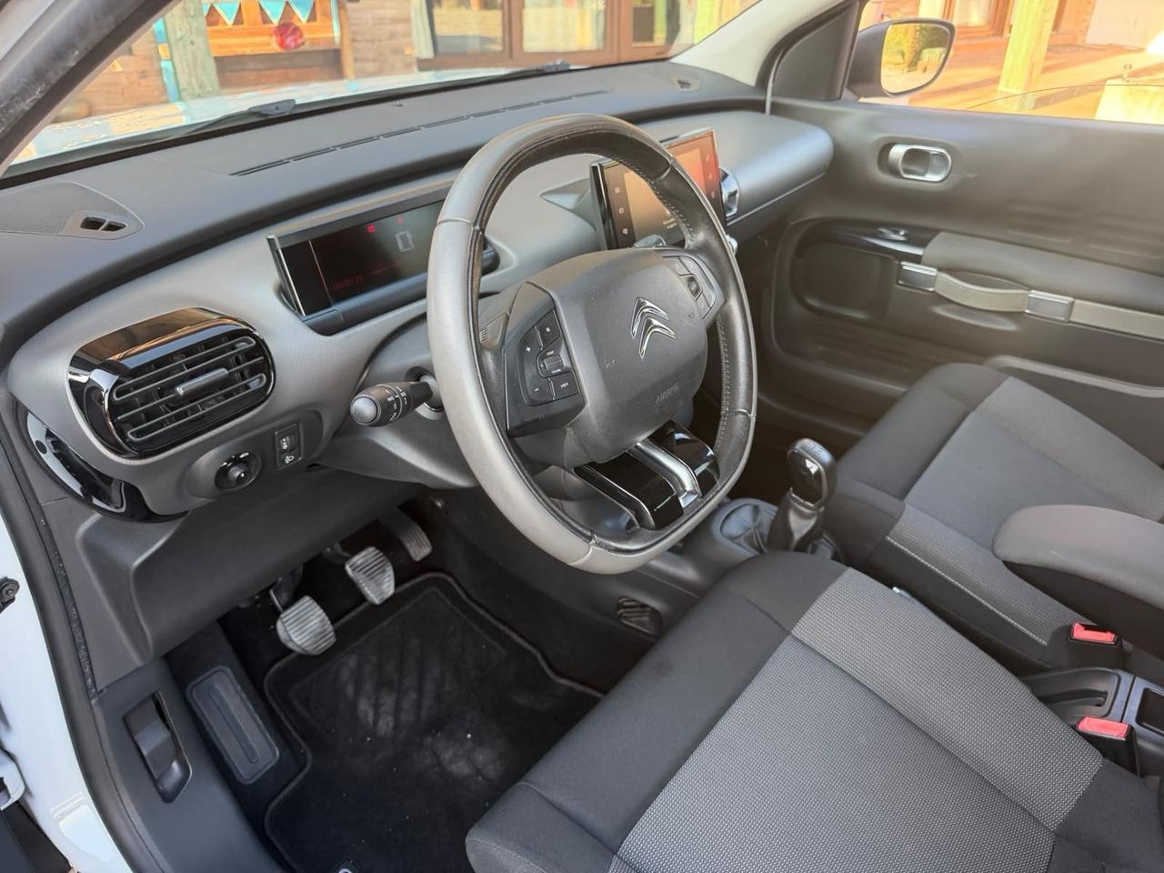 Citroen C4 Cactus PureTech 82 Shine neopatentati